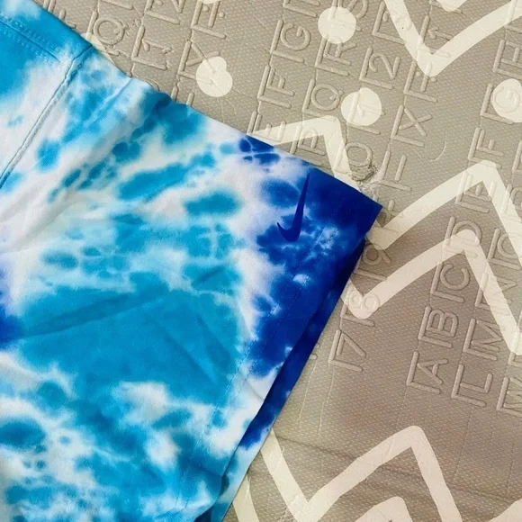 New Nike Lebron x Space Jam Tie Dye Basketball Shirt Jersey - Picture 3 of 4